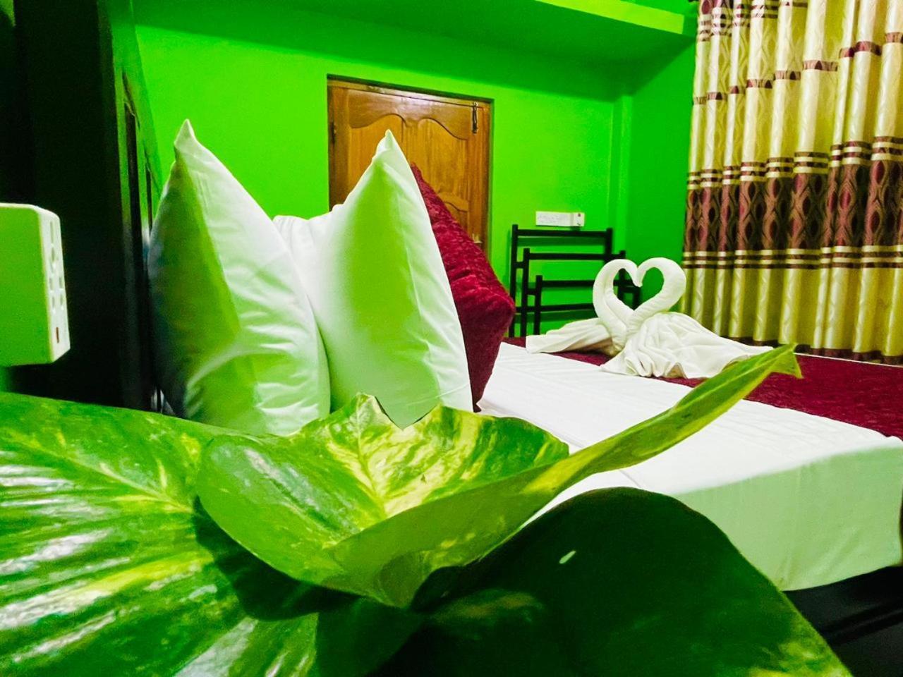 Hema Holiday Villa Trikunamalaja Zewnętrze zdjęcie